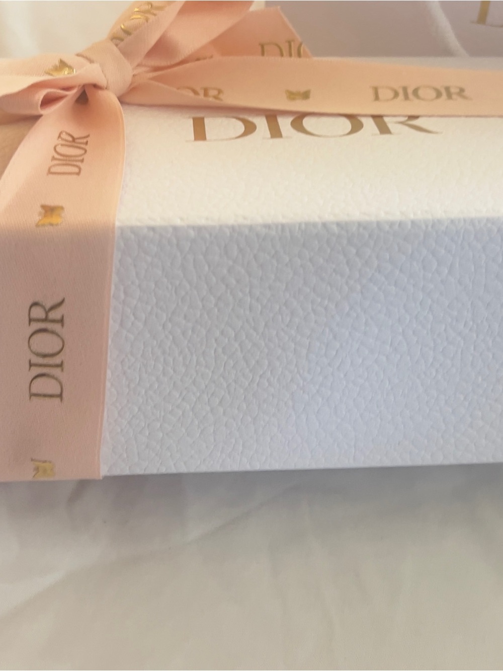 Dior White Gift Box with Blush Pink Ribbon - Picture 5 of 7